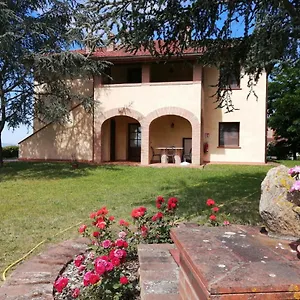  Gospodarstwo agroturystyczne Agriturismo Montemari Włochy